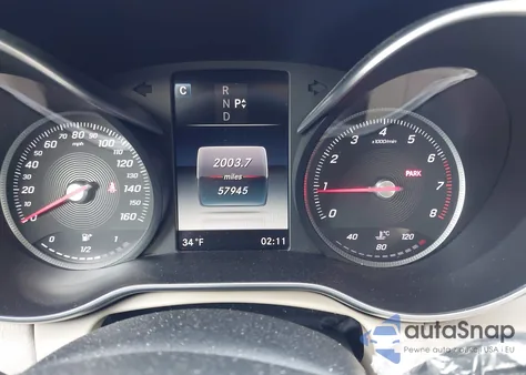 2016 Mercedes-Benz C 300 4Matic из США, поврежденный, VIN 55SWF4KB7GU100282